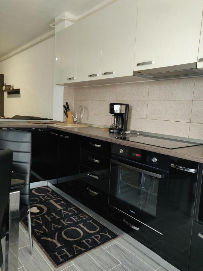 Avangarden Apartment Брашов Экстерьер фото