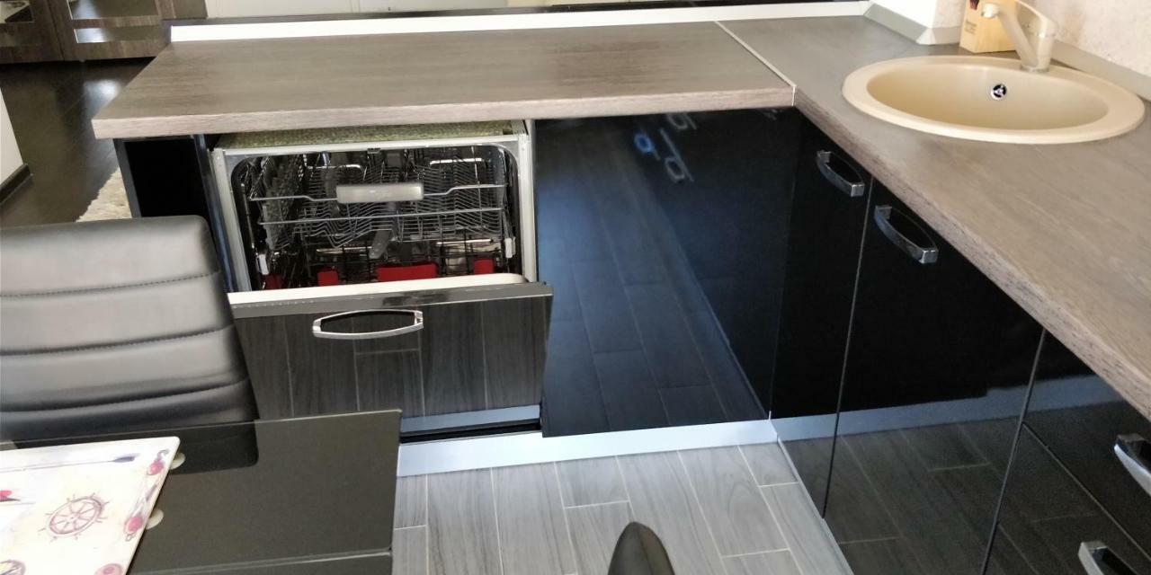 Avangarden Apartment Брашов Экстерьер фото